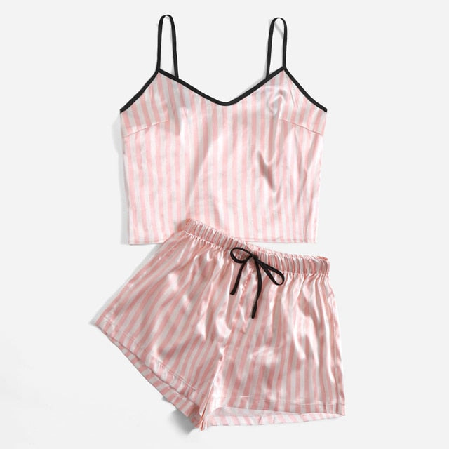 Cute & Sexy Sleepwear Sets for Women!