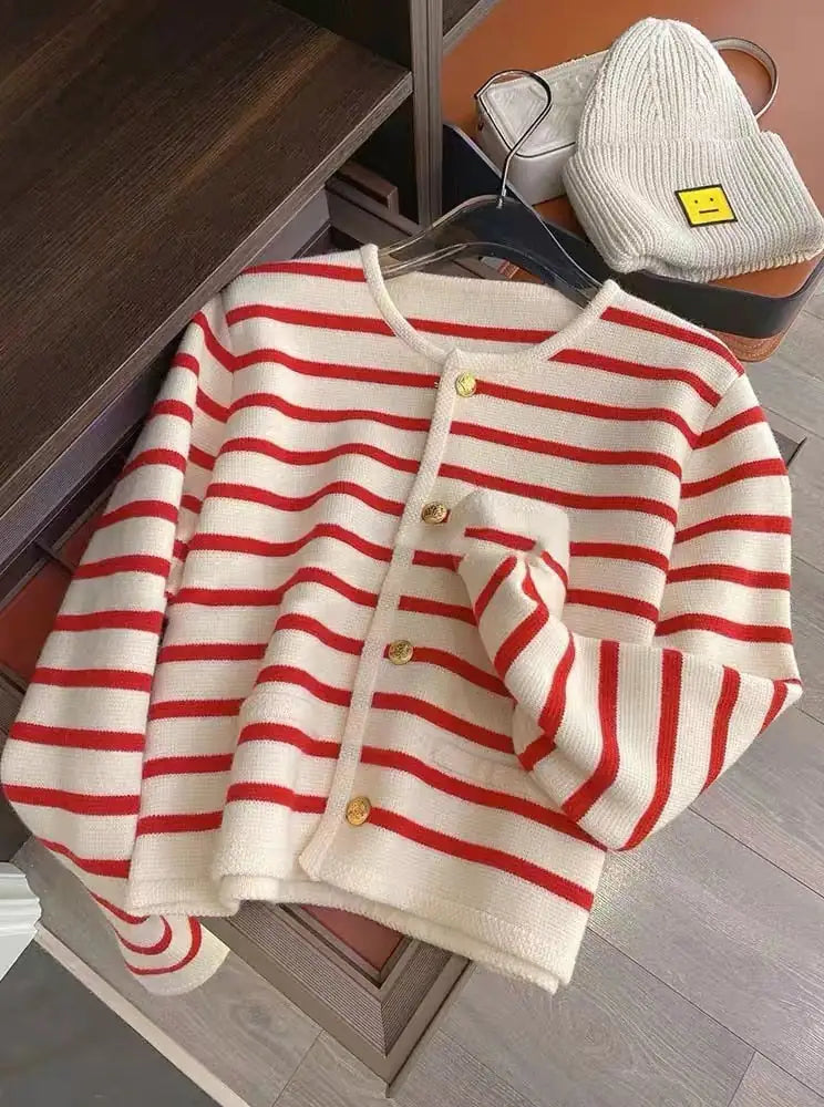 Women's Autumn Soft Sweater (black or red)