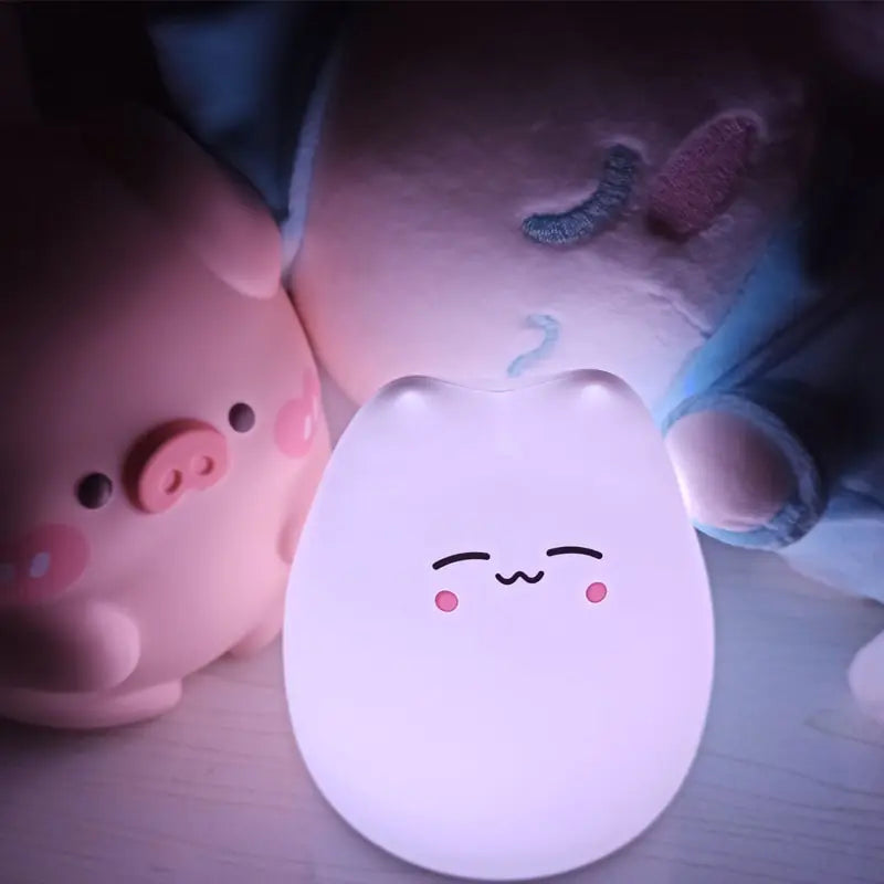 Mini Kawaii Cat Night Lamp (incl multi color feature)