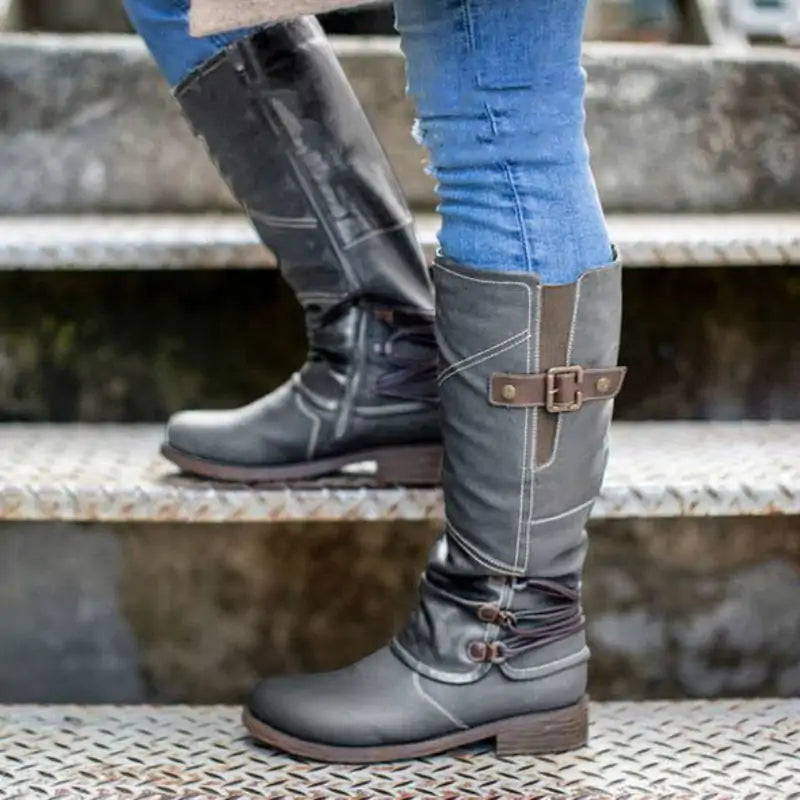 Women's Winter Boots (various shades)