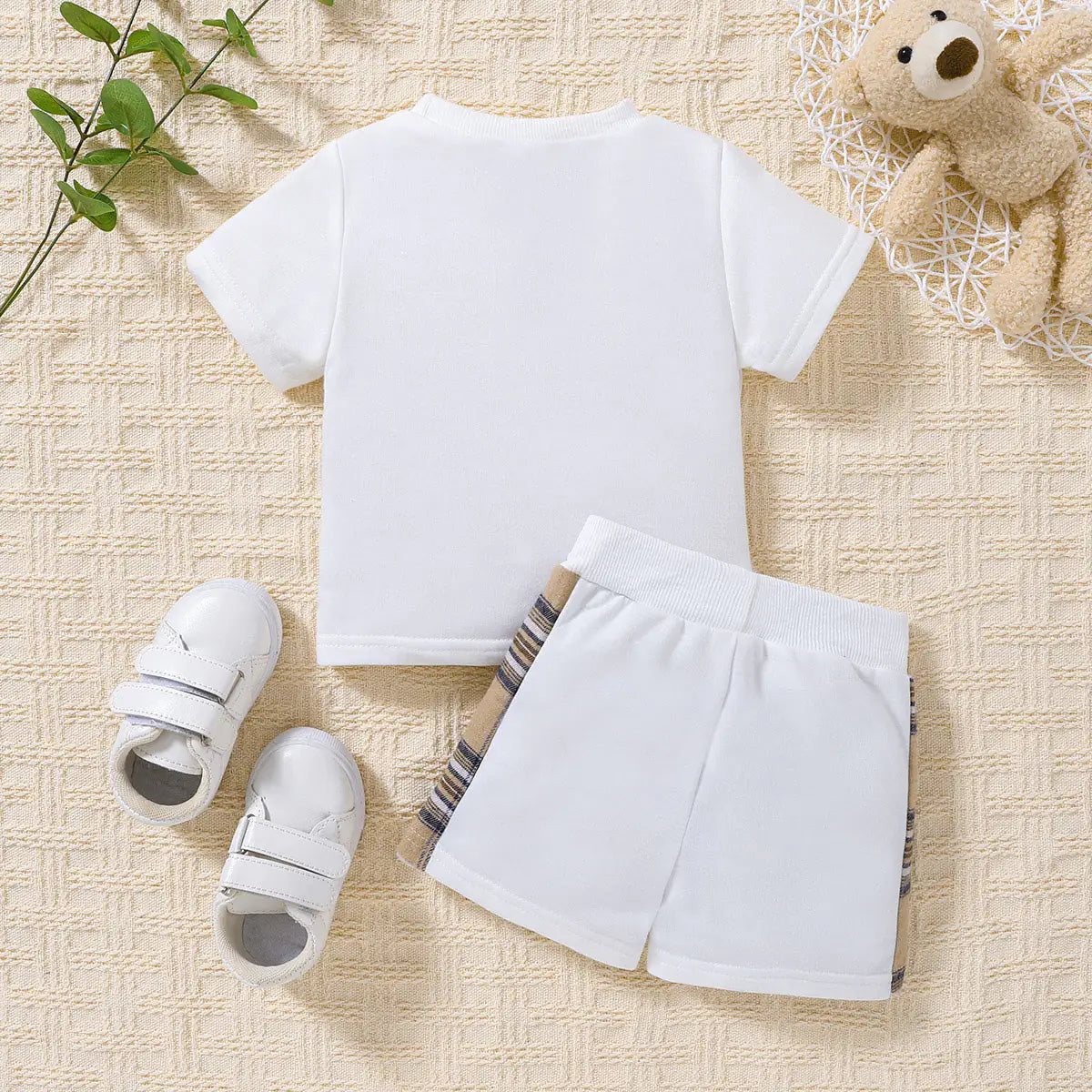 Baby Bear Graphic Round Neck Tee Sets (black or white)