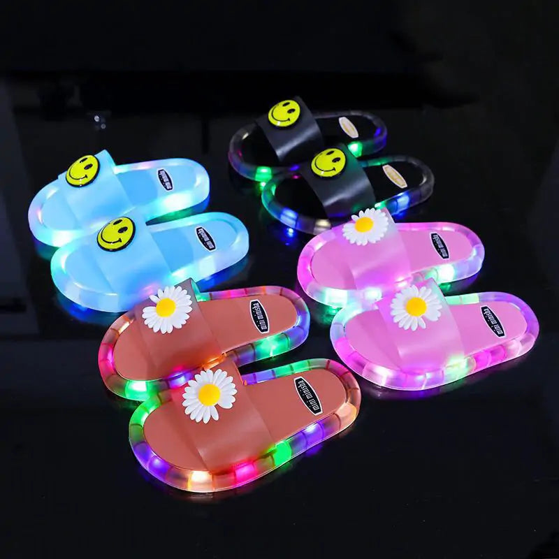 Children‘s Cartoon Animals Prints Lighted Slippers (various styles)